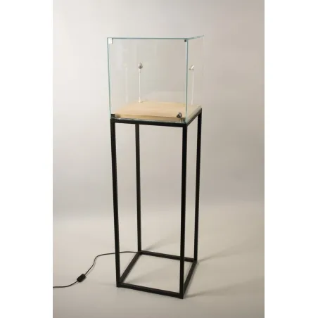 Socle industriel en acier
