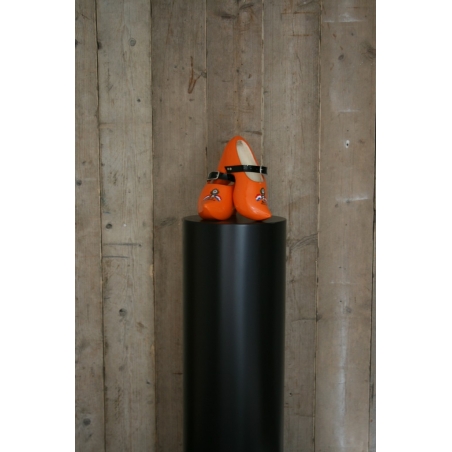 socle rond noir