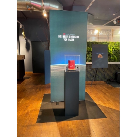 Socle noir, 50 x 50 x 100 (lxLxh) avec cloche 50 x 50 x 50 cm et 2x LED