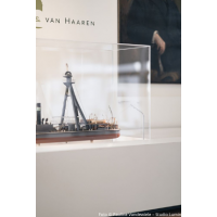 Vitrine cloche plexi