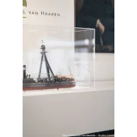 Vitrine cloche plexi