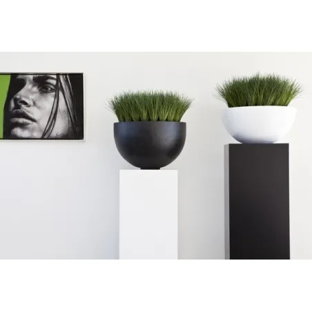 socle noir, 30 x 30 x 60 cm (lxLxh)