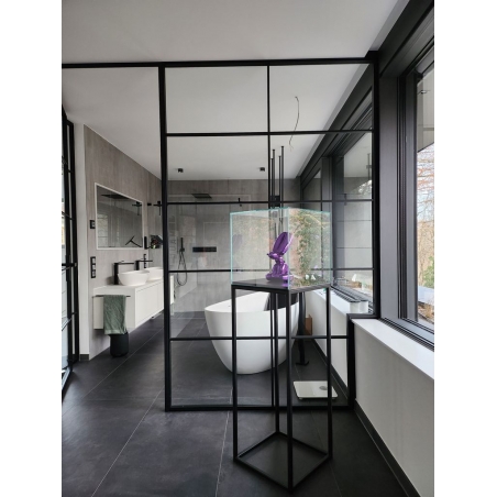 Socle industriel en acier